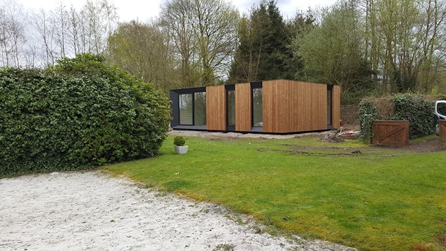 Skilpod realisatie woning - houten exterieur