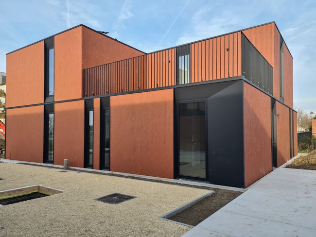 Combinatie twee half-open prefab houtskeletbouw woningen Skilpod #130