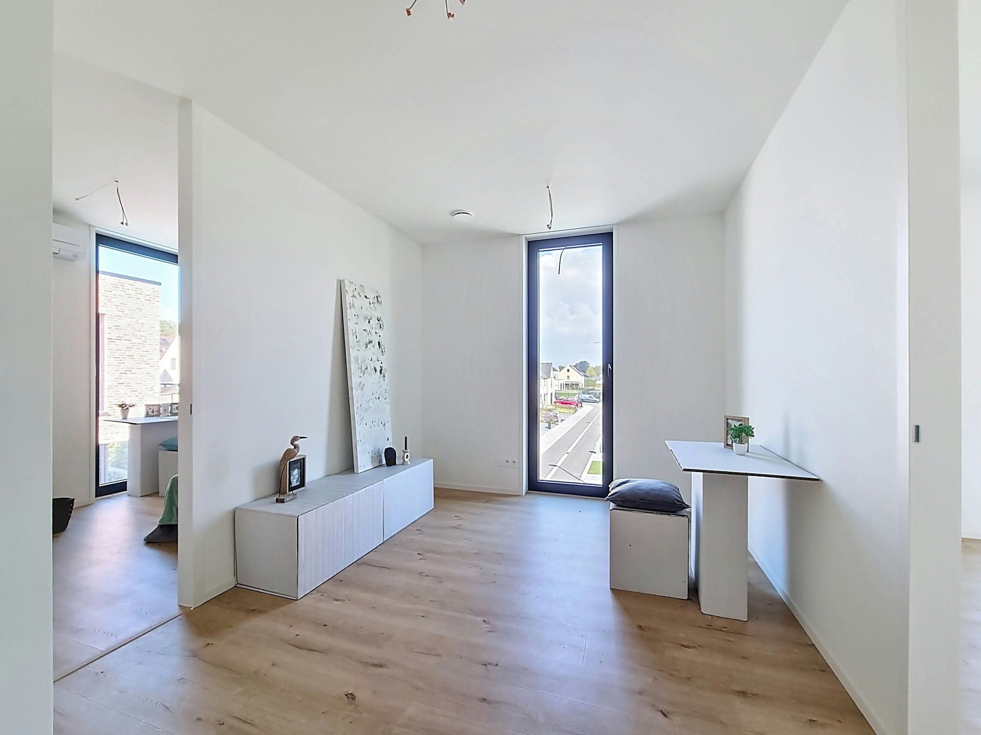 #140 Hoeselt Fresialaan bureau overloop