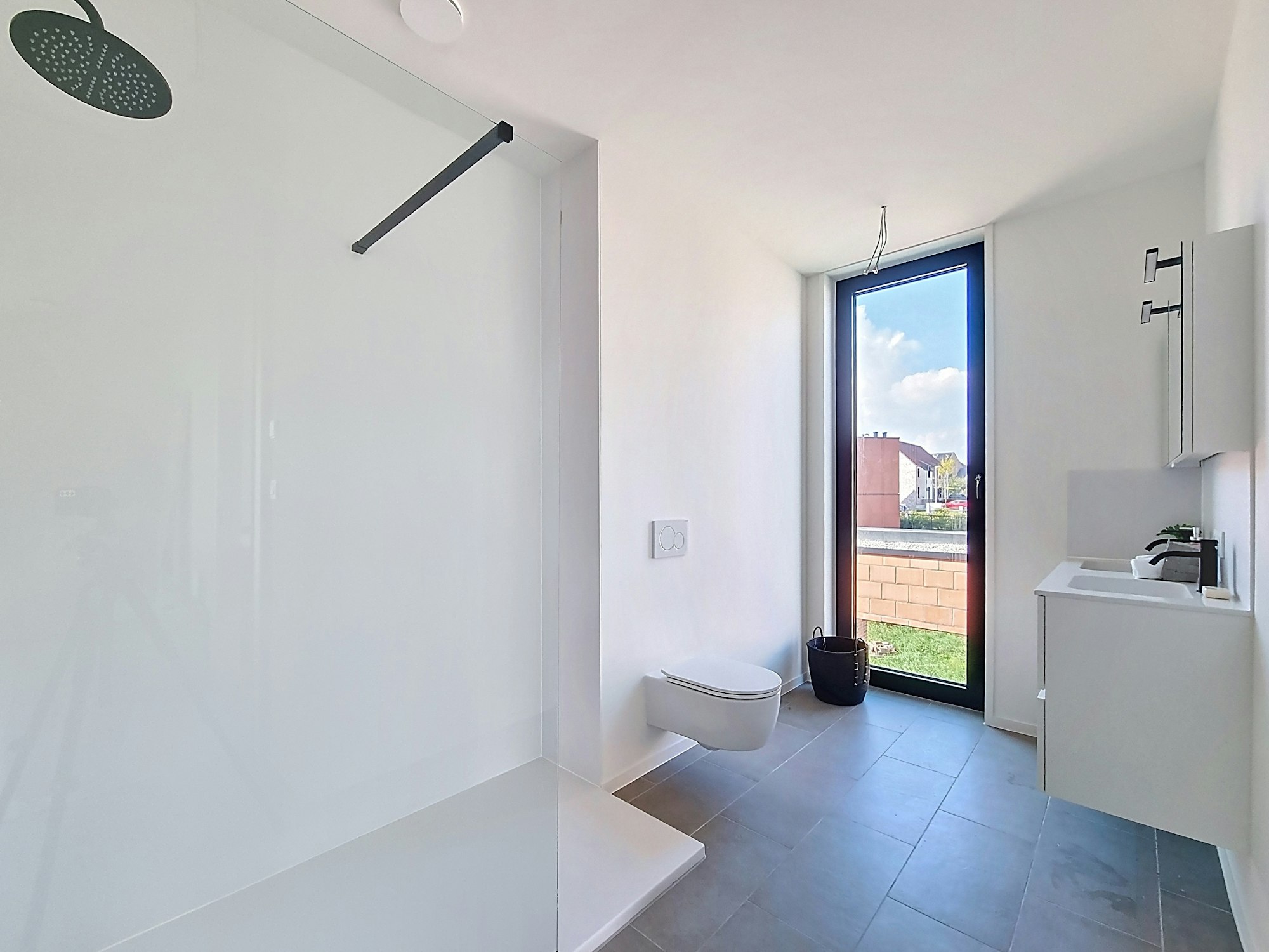 #140 Hoeselt Fresialaan badkamer